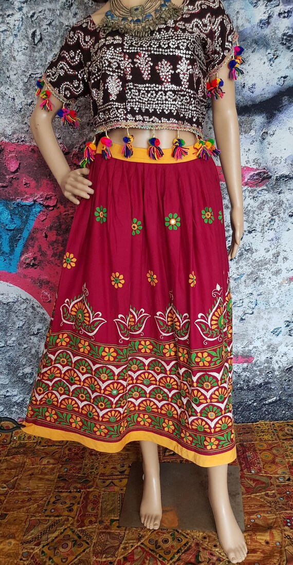 Vintage Skirt: Gorgeous Vintage 1960s Red and Multicoloured