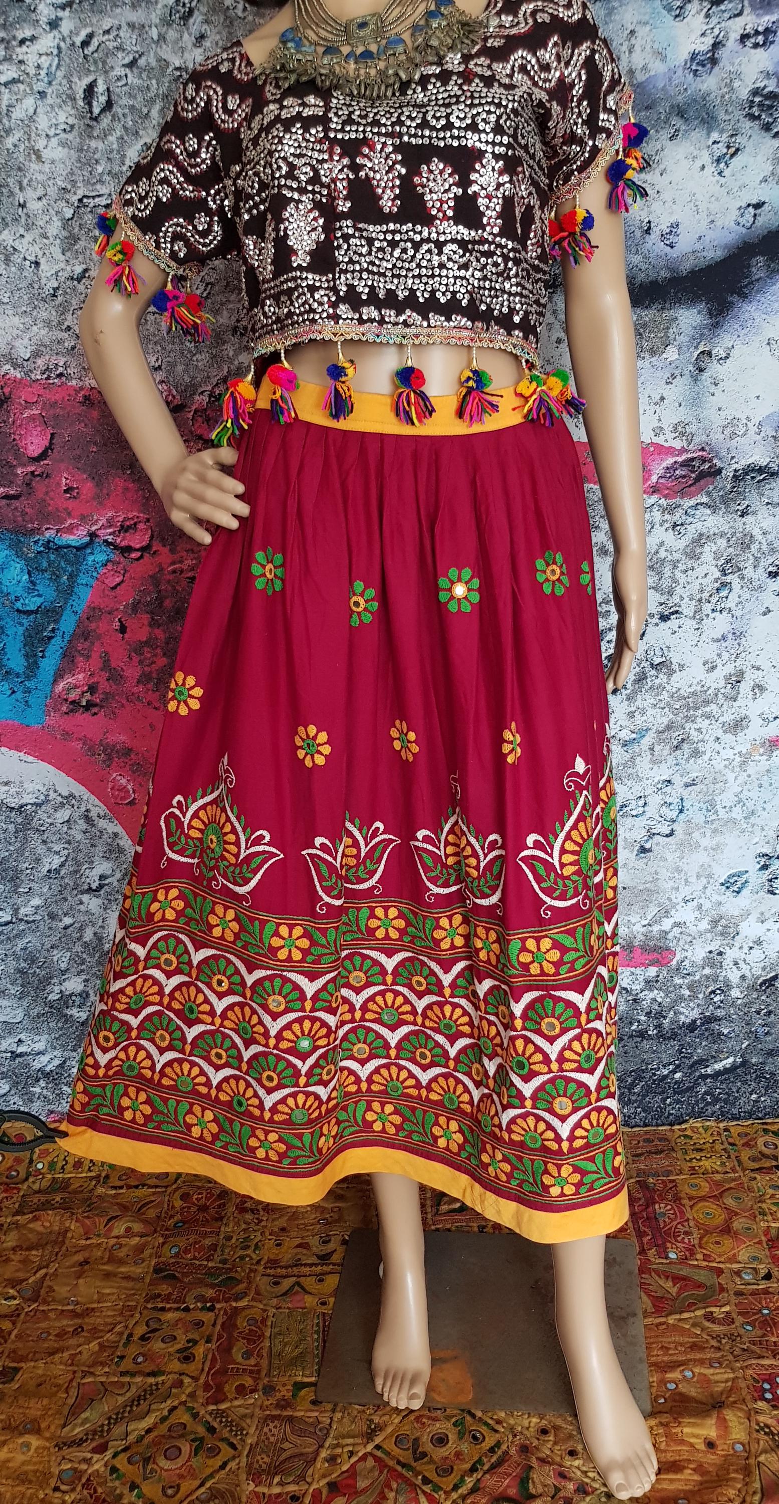 Vintage Skirt: Gorgeous Vintage 1960s Red and Multicoloured