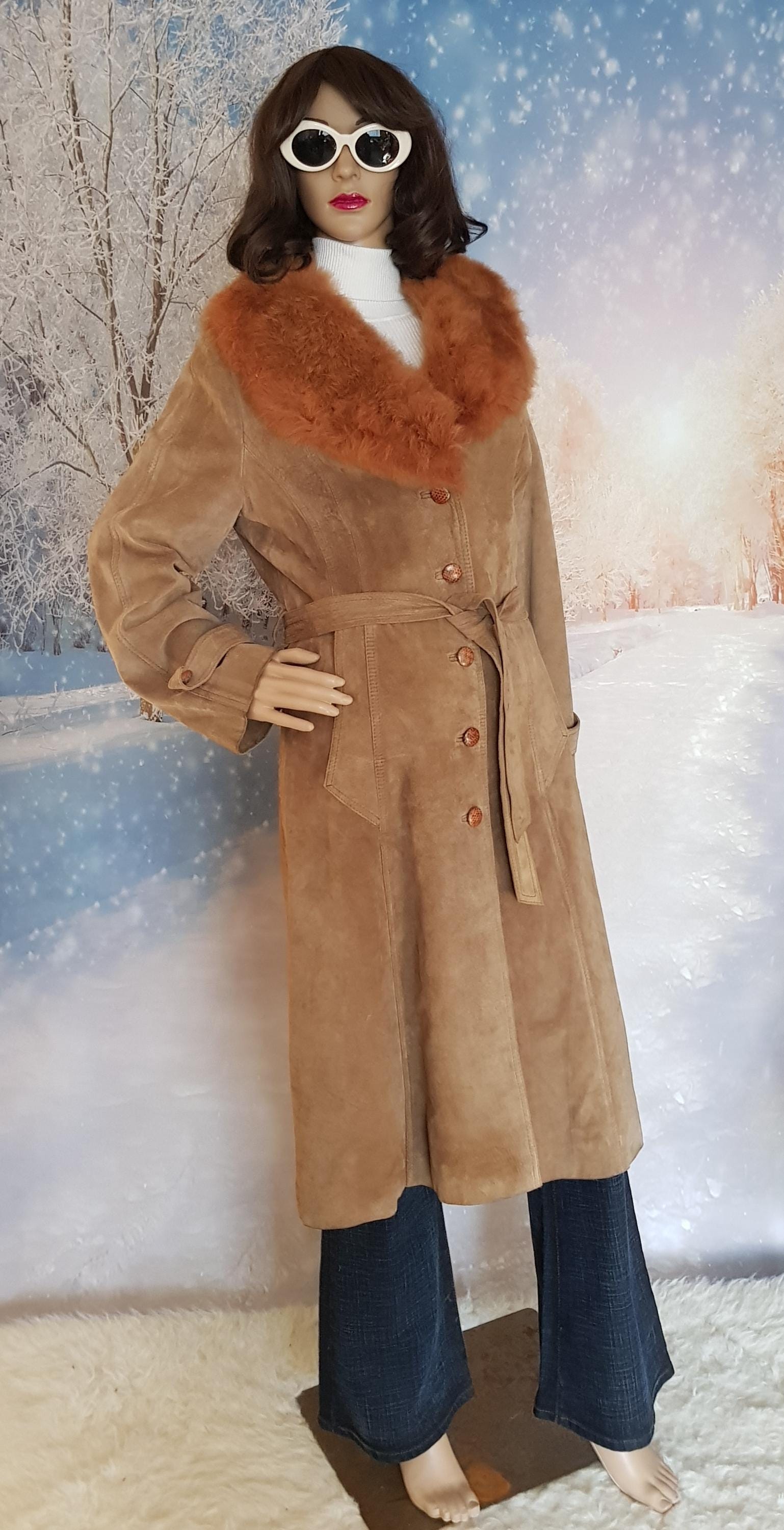Vintage Coat: Gorgeous Vintage 1970s Camel Colour Suede Coat With