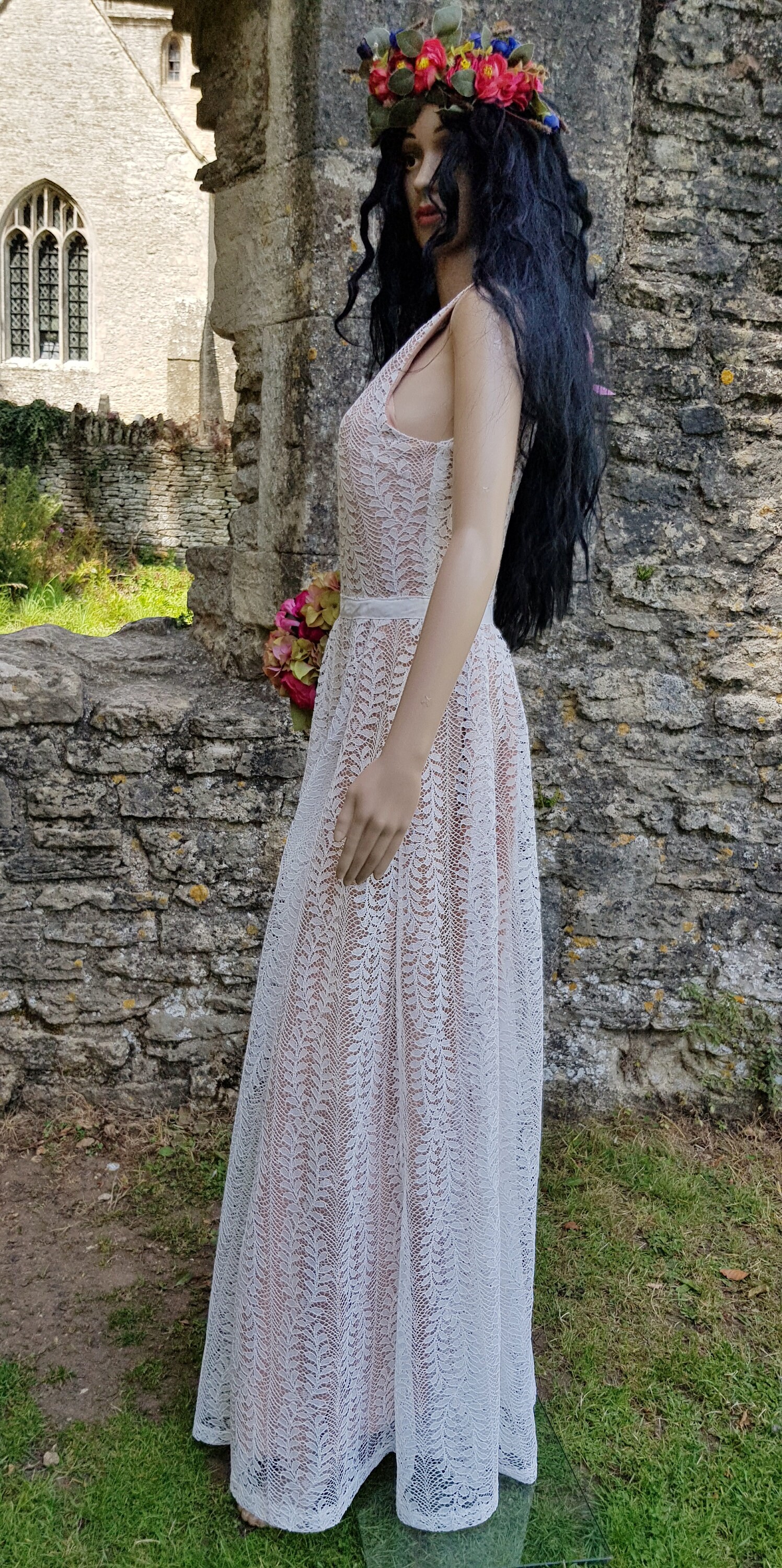 Stunning Vintage 1970s Un Worn Lucy Wang Cream and Pink Lace
