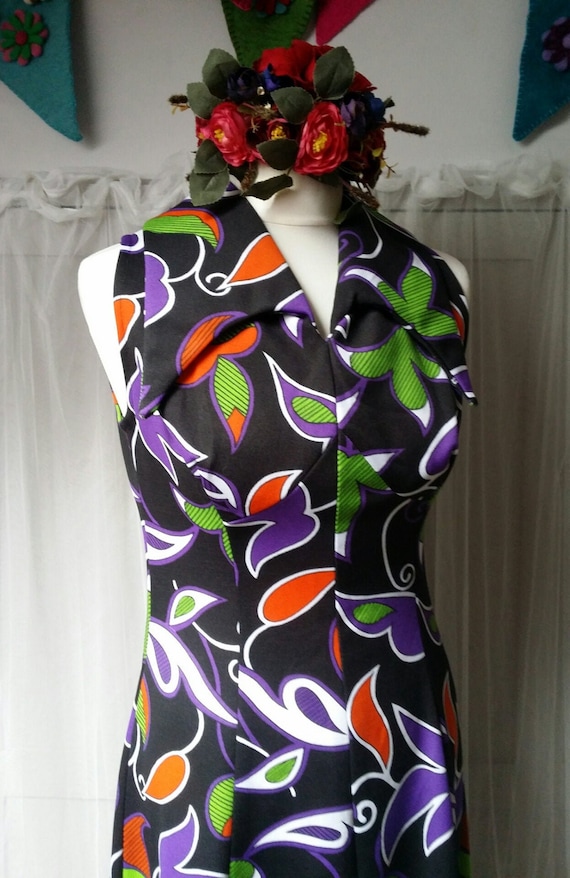 Gorgeous Vintage 1970s Psychedelic Black Purple, R