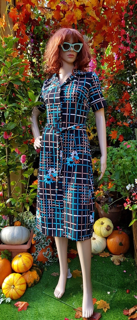 Buy UK 10 (US 6) Funky 1970s Black Aqua Blue Russett Brown and White Floral  and Geometric Pattern Belted Button Front Midi Mini Shirt Dress Online in  India - Etsy