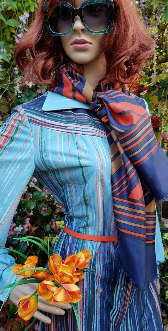 Ladies Scarf: Funky Vintage 1960s /1970s Blue and Orange Striped