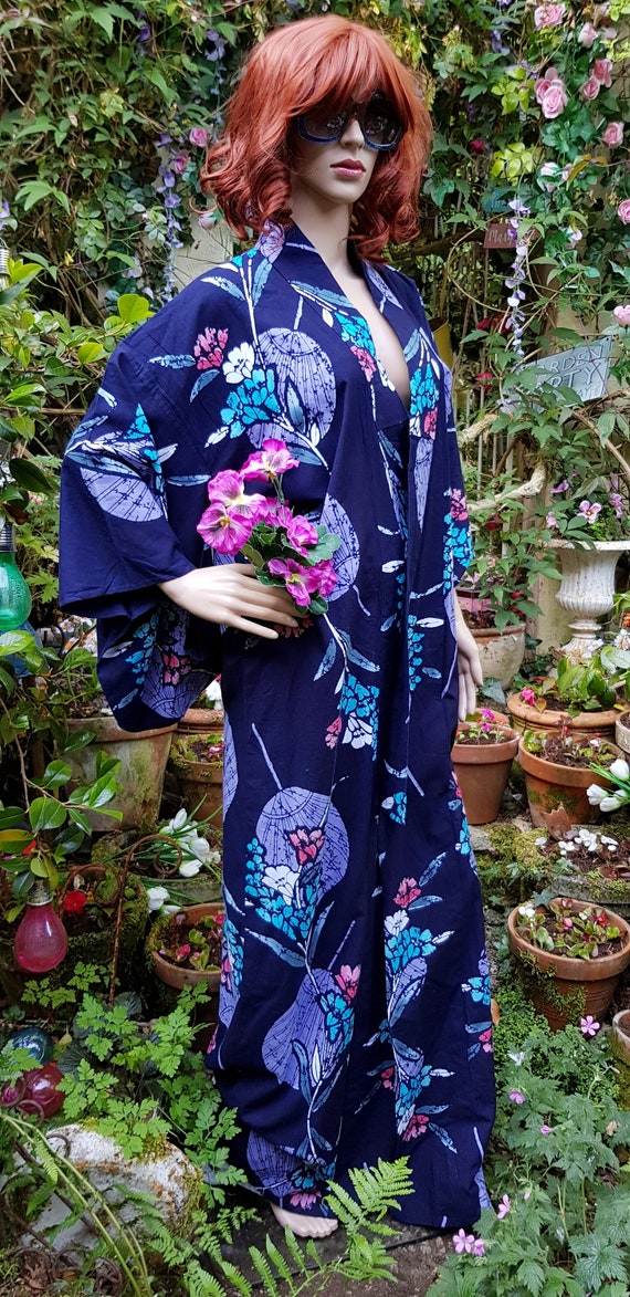 Vintage Kimono: Gorgeous Vintage 1970s Blue and P… - image 4