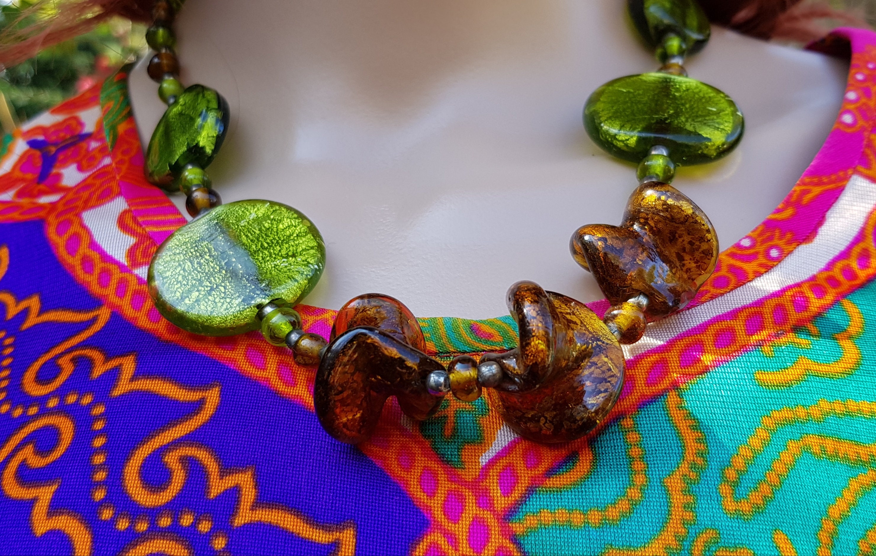 Collier Vintage Perles De Verre Vertes Irisées - Bijou Ancien 'dans Son Jus' - Occasion Unique