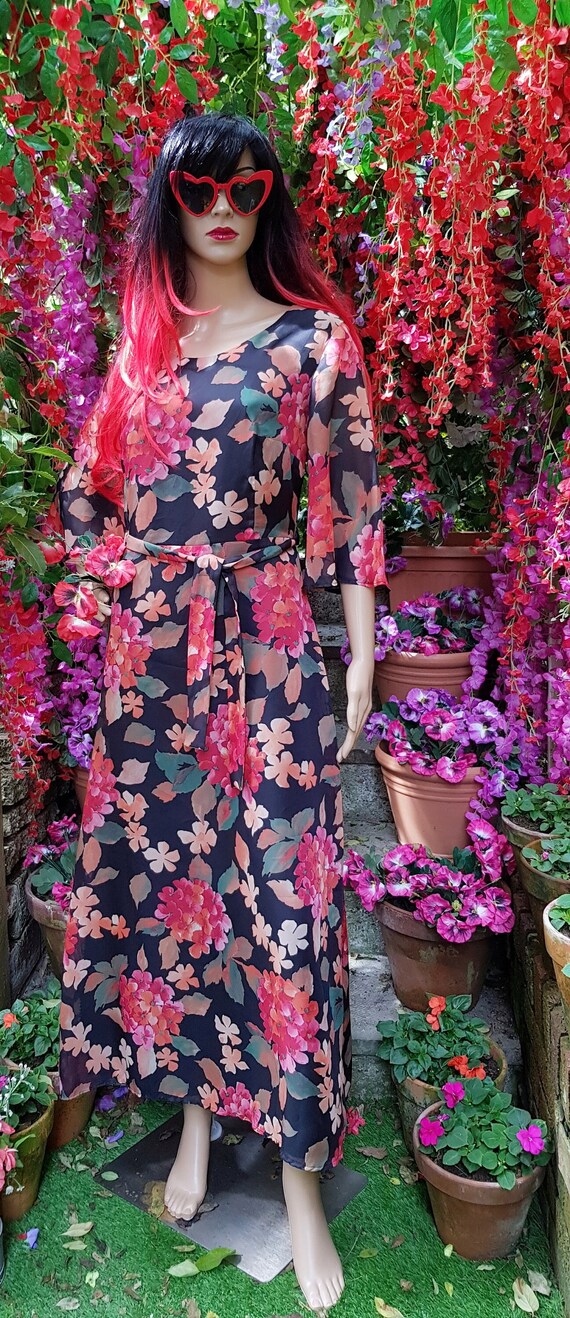 Floaty Vintage 70s Maxi M