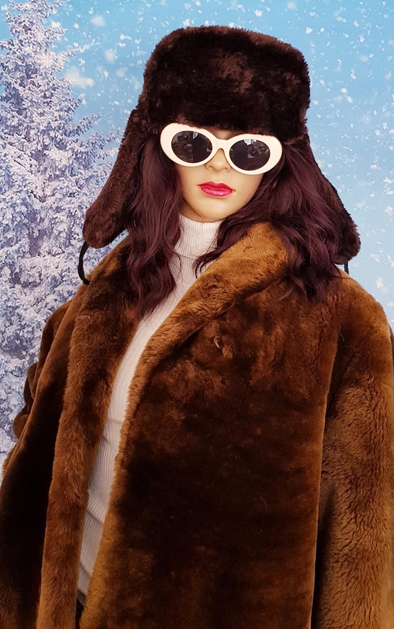 Vintage Stylish Fur Hat Dark Brown Vintage Fur Hat, Raccoon Fur Hat (B653), Light to Dark Brown  main image 2