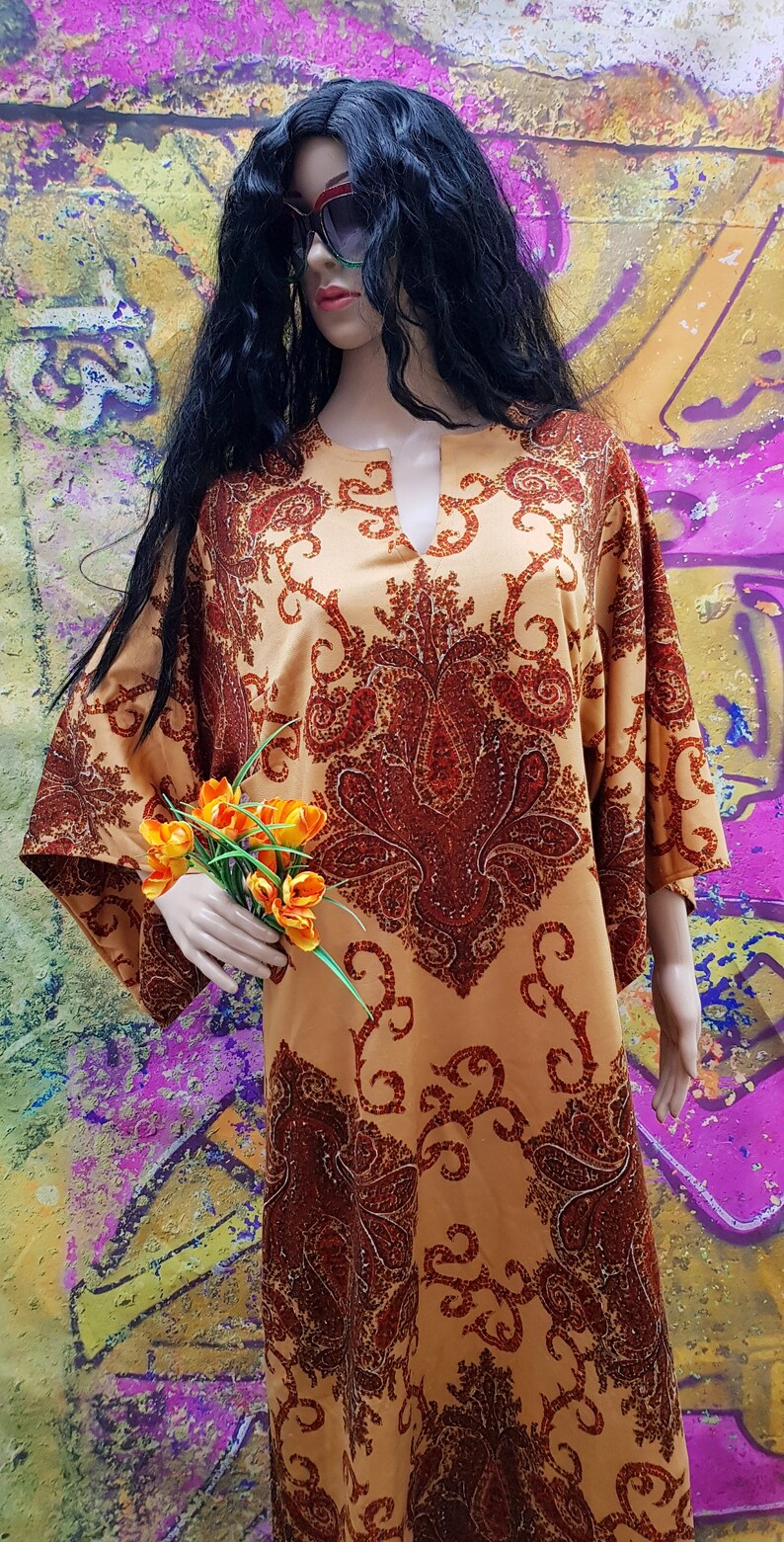 Vintage Kaftan: Fantastic 1960s / 1970s Cream Red Brown Paisley and Abstract Print Kaftan Maxi Dress with Flared Angel Sleeves By Arnel image 5