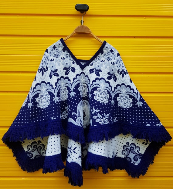 Vintage Poncho: Fab Vintage 1970s Blue, Grey and … - image 3