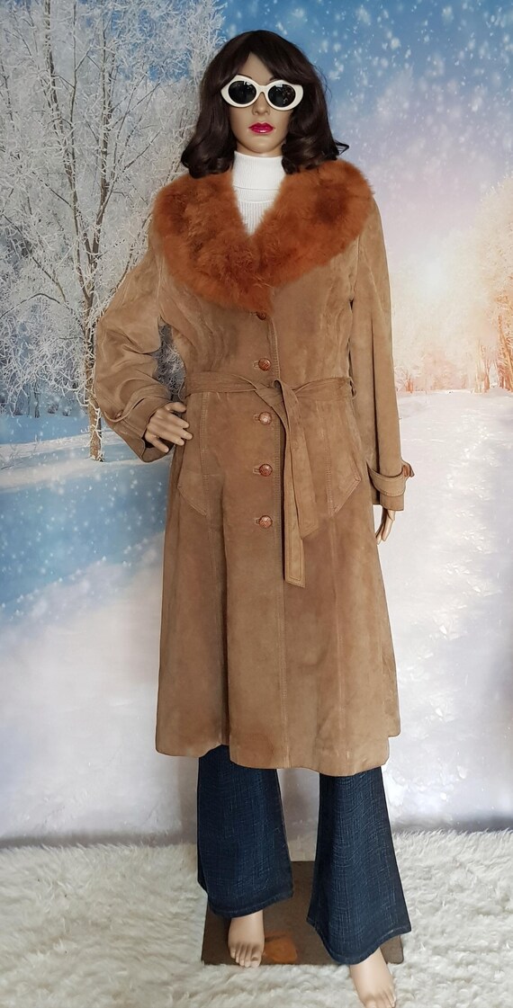 Vintage Coat: Gorgeous Vintage 1970s Camel Colour Suede Coat With