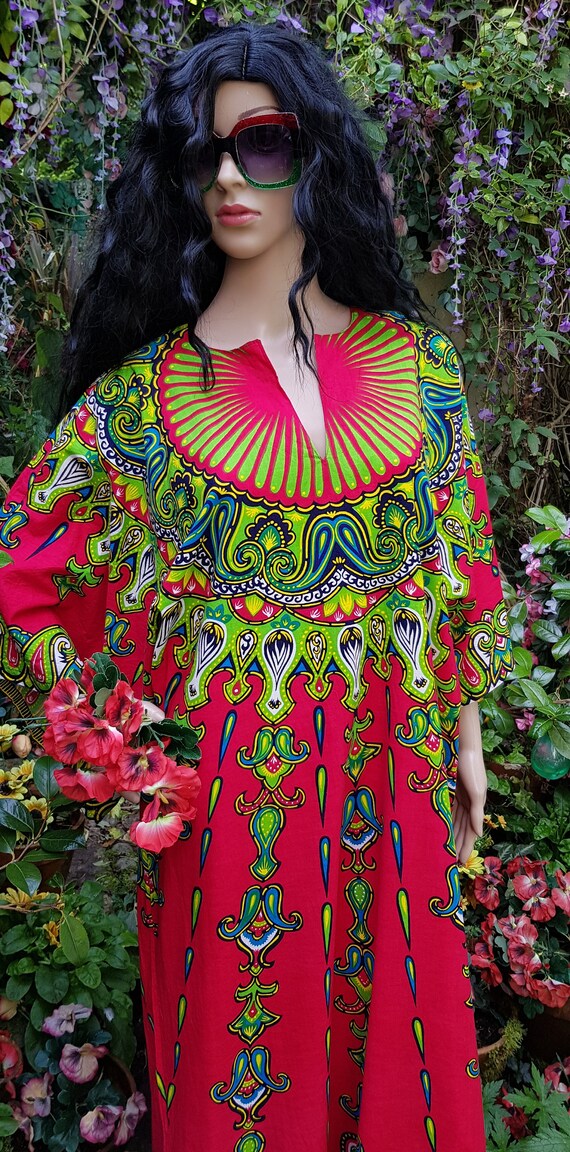 Stunning Plus Size Vintage 1970s Red, Green, Yell… - image 3