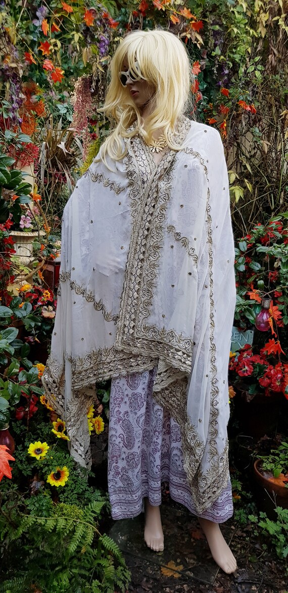 Vintage 100% Cotton Tassel Shawl
