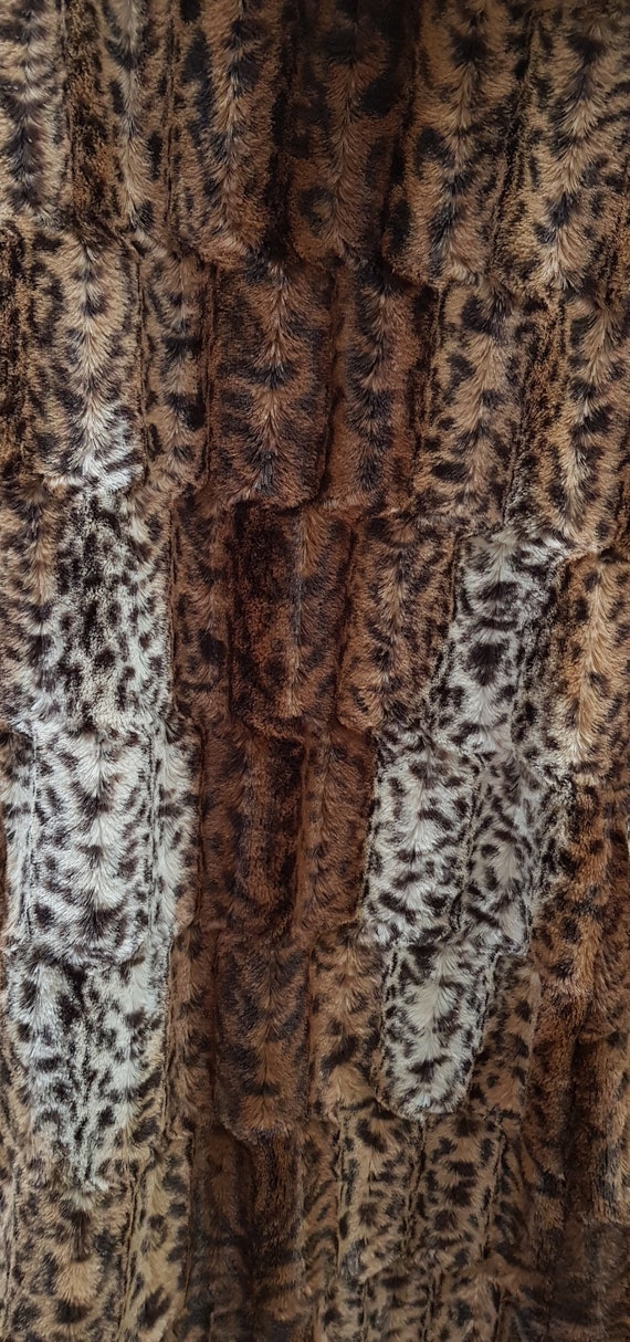 Stunning Vintage Animal / Leopard Print Faux Fur … - image 7