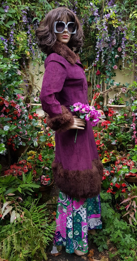 Stunning Vintage 1960s / 1970s Purple Suede Coat … - image 6