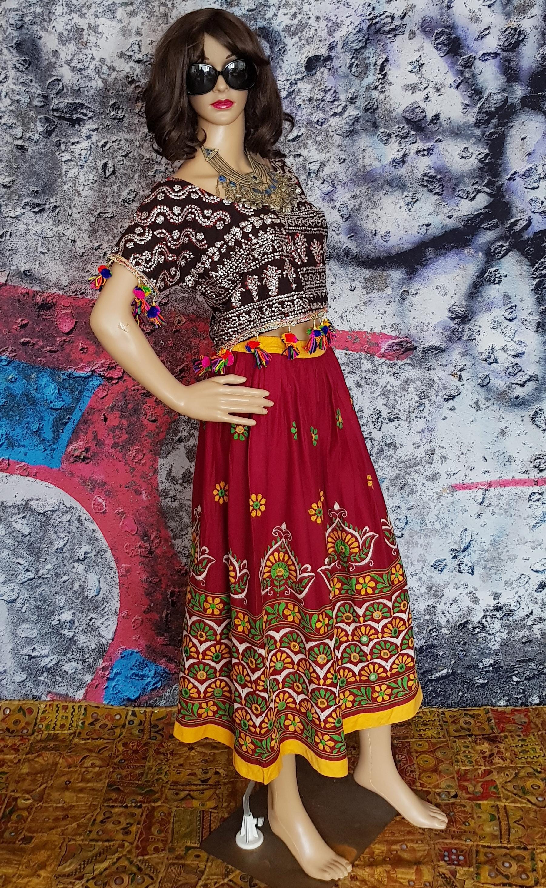 Vintage Skirt: Gorgeous Vintage 1960s Red and Multicoloured