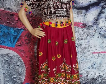 Vintage Skirt: Gorgeous Vintage 1960s Red and Multicoloured