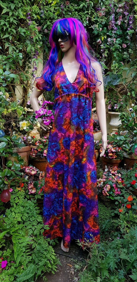 navy blue dress for baby girl UK 12 (US 8) Fabulous Funky Vintage 1970s Red, Purple & Blue Psychedelic  Floral and Abstract Print Crimplene Halter Neck Backless Maxi Dress