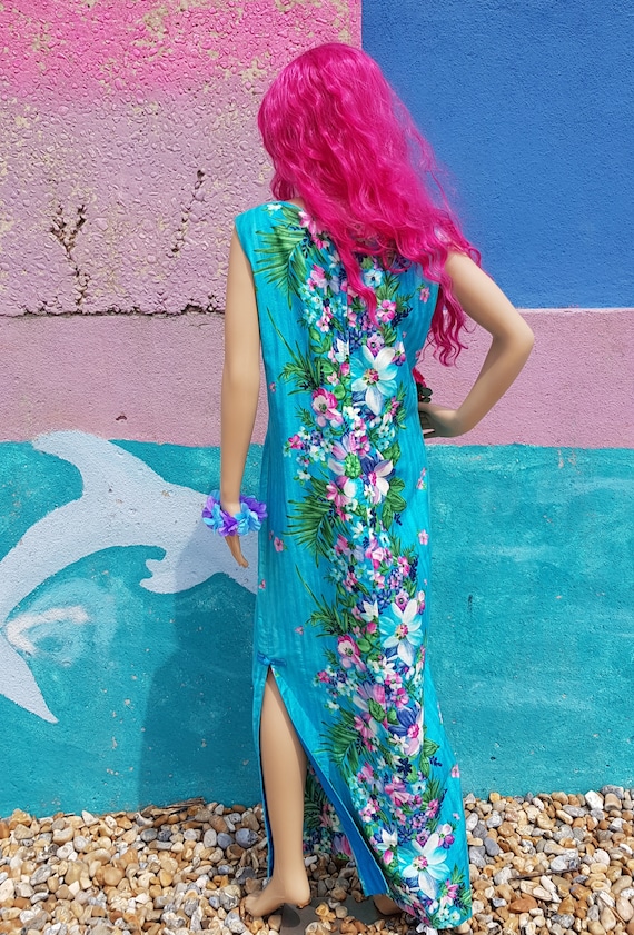 UK 12 (US 8) Beautiful Vintage 1960s Turquoise Pink Blue Green 