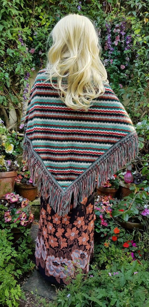 Vintage Poncho: Gorgeous Vintage 1970s Colourful … - image 10