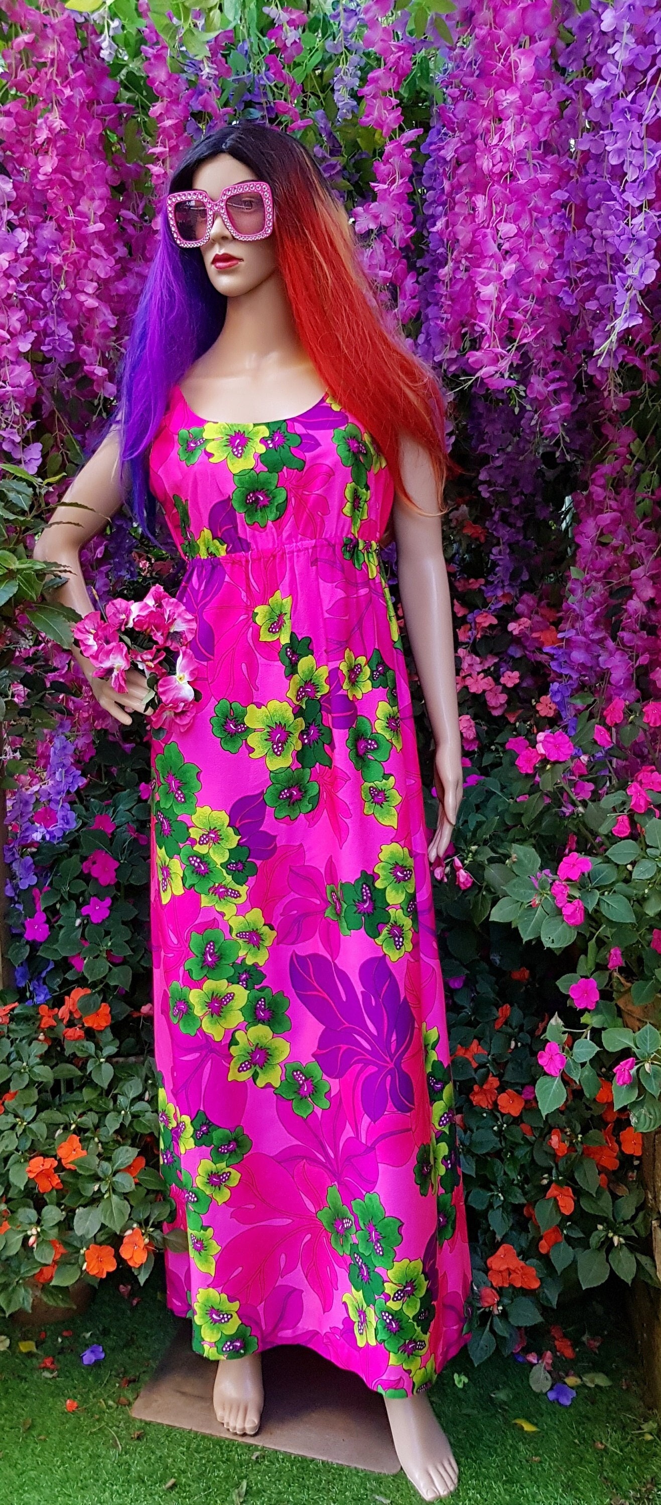UK 10 (US 6) Gorgeous Vintage 1970s Pink and Purple Hawaiian Tropical  Floral Print Maxi Dress by Pomare - Etsy