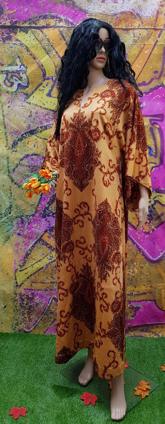 Vintage Kaftan: Fantastic 1960s / 1970s Cream Red… - image 8