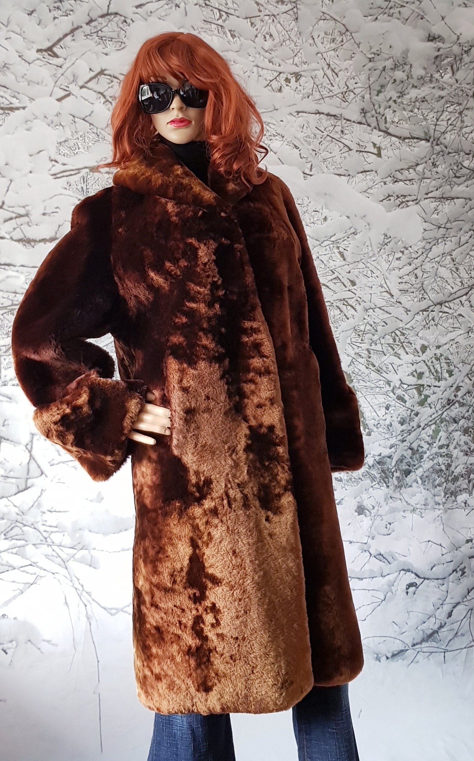 Vintage Coat: Gorgeous Vintage 1940's / 1950s Deep Russett Brown