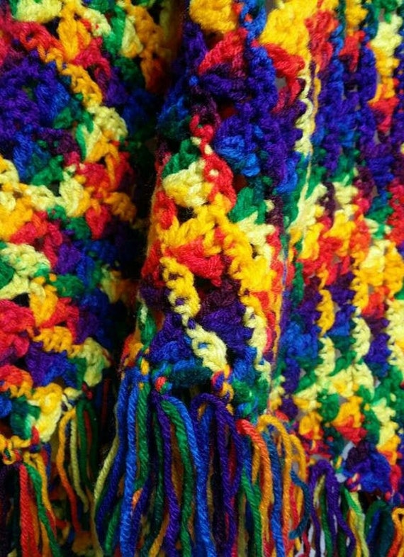 Vintage Shawl: Striking Vintage Handmade Rainbow … - image 2