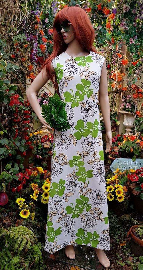 funky maxi dresses UK 14 (US 10) Funky Vintage 1970s Green and White Floral Flower Power Maxi  Dress