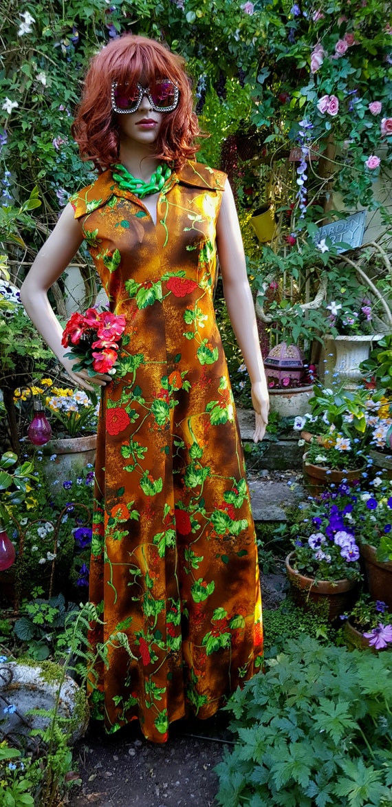 Stunning Vintage 1970s Brown, Orange, Green and Re