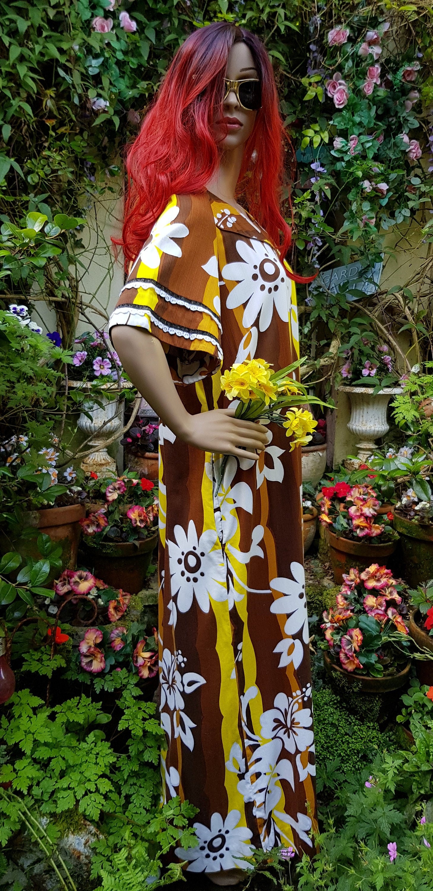 Used 70年代 アイボリー×ブラウン♡ リボンクローズ サロンガウン Vintage Kaftan: Gorgeous Vintage 1960s/1970s Yellow, White