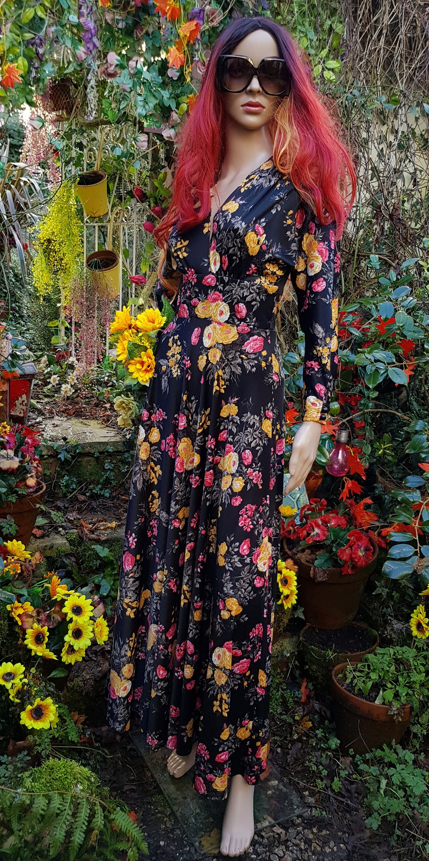 RARE True Vintage 1960s 1970s Deadstock Red Flower Power Print Sunglasses Some cute pieces I picked up during my recent run of shows  main image 3