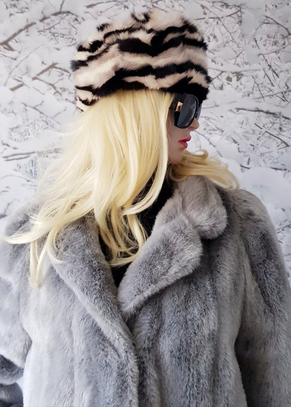 Vintage Hat: Gorgeous Rare Vintage 1960s White Black and  display picture 2