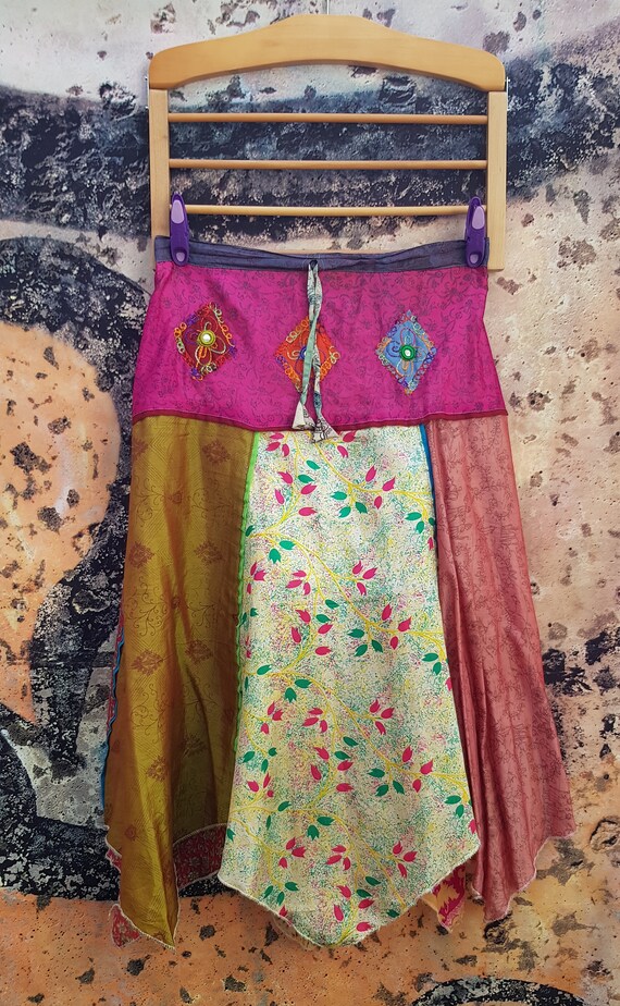 Vintage Skirt: Lovely Vintage Nepalese Recycled I… - image 2