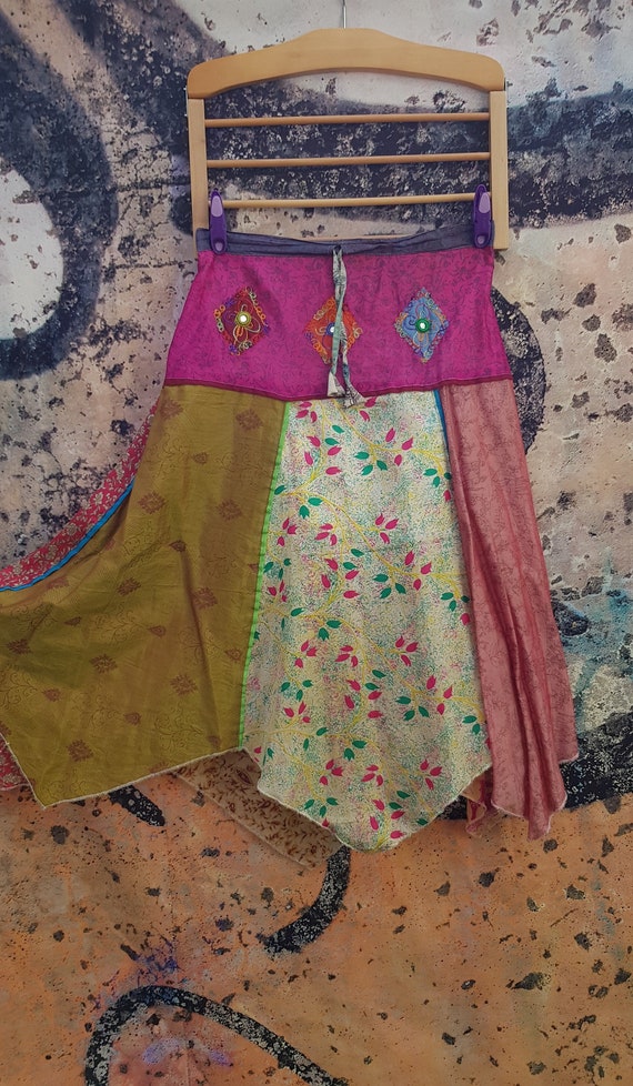 Vintage Skirt: Lovely Vintage Nepalese Recycled I… - image 4
