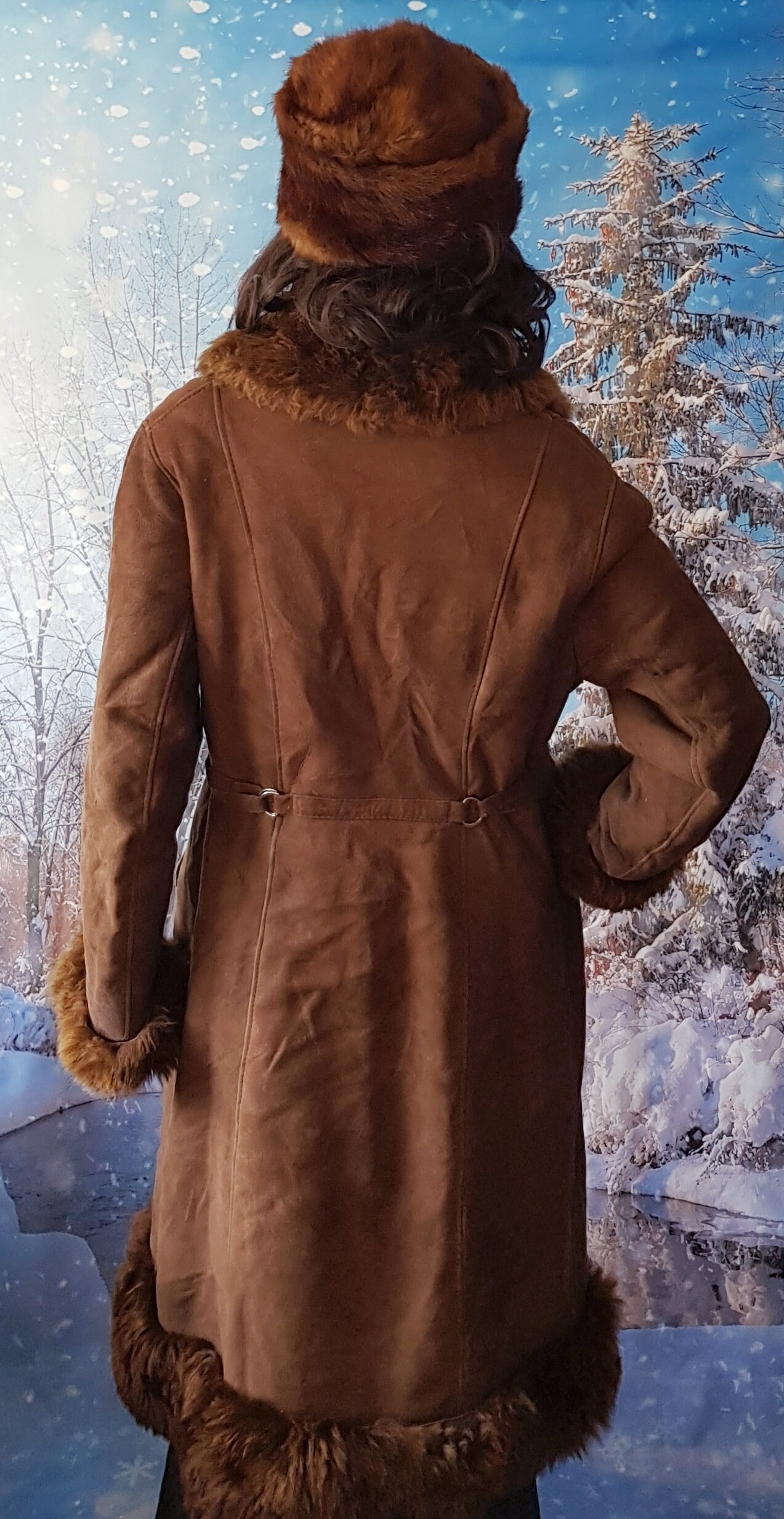 Vintage Coat: Lovely Vintage 1970s Mocha / Mid Brown Suede and