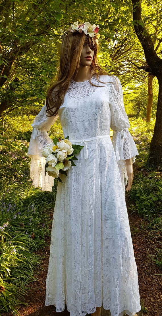 Vintage White Lace Ribbon Trim Bridal for Wedding Dresses - China