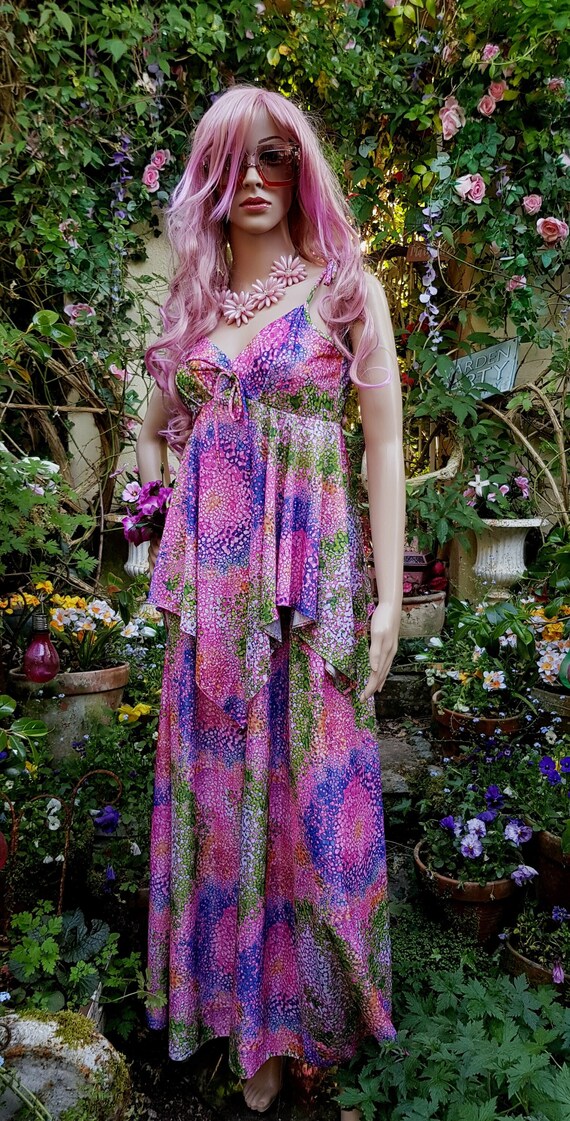 UK 6/8 (US 2/4) Gorgeous Vintage 1970s Pink Floaty Layered Abstract Mottled Abstract Print Maxi Dress