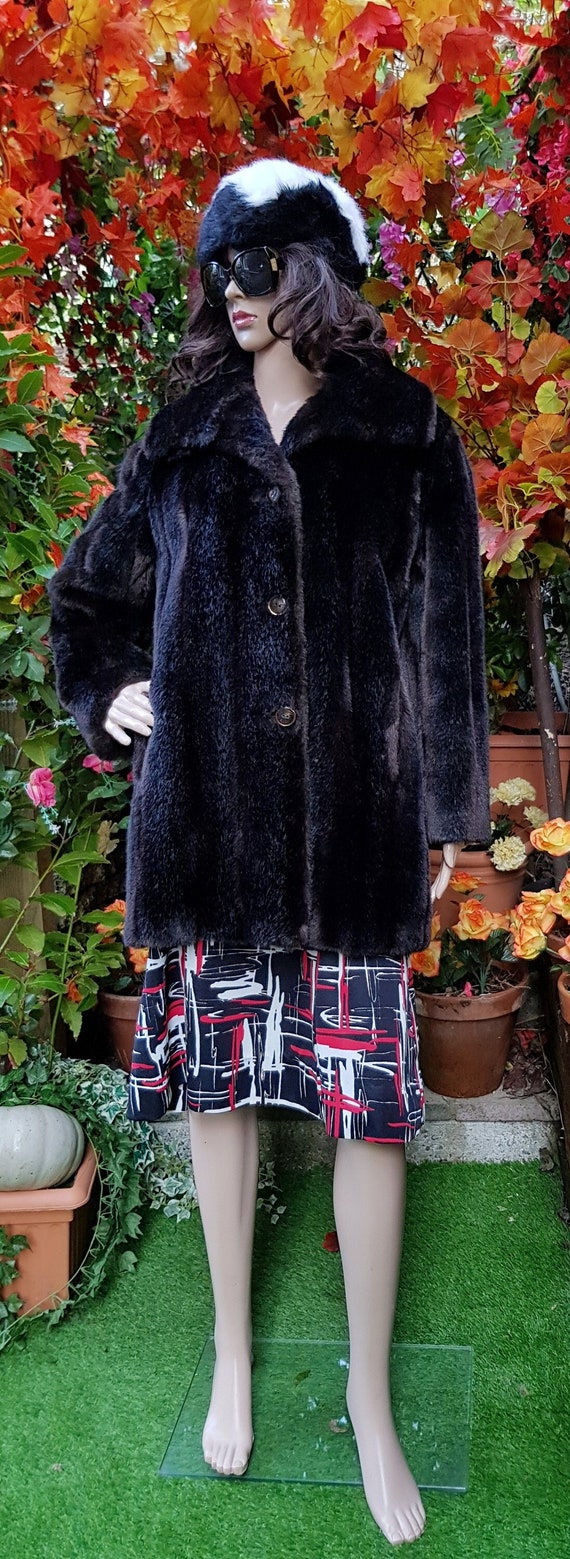 Astraka store fur coat