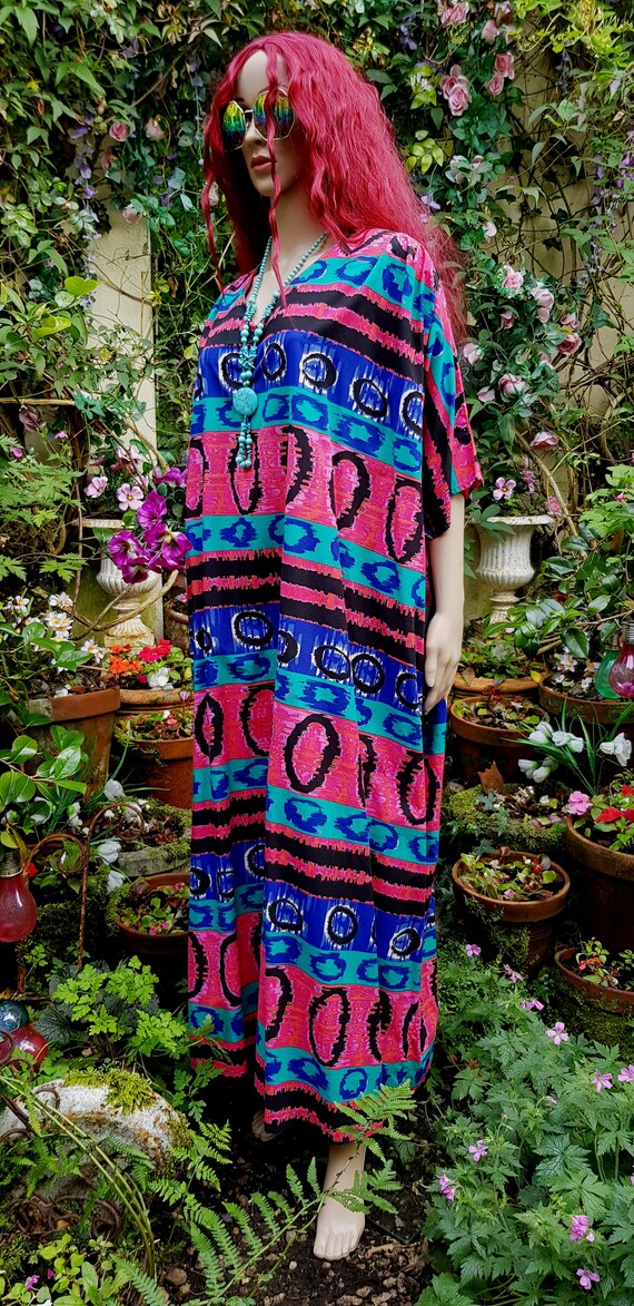 Stunning Plus Size Vintage 1970s Psychedelic Blue… - image 7