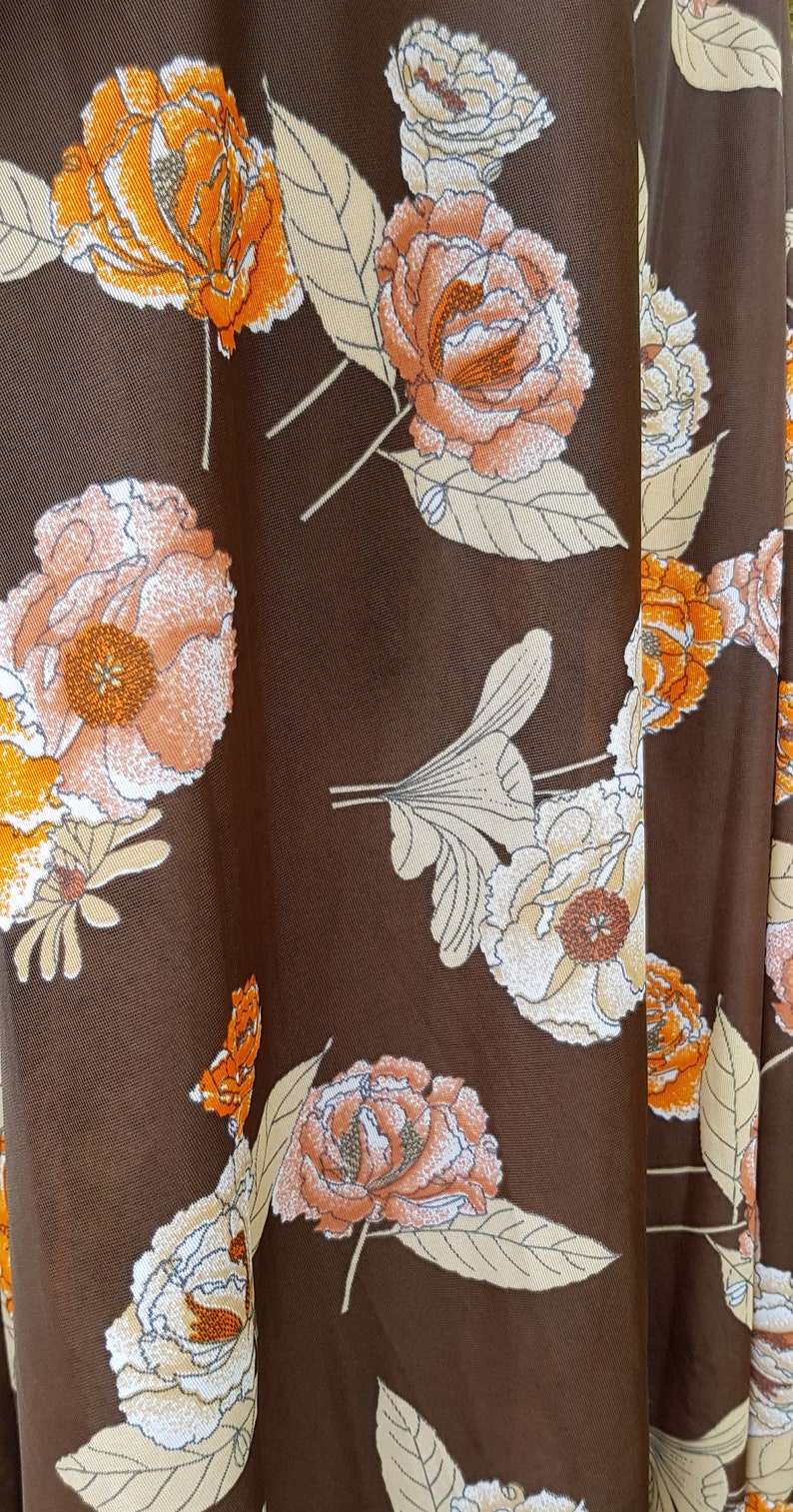 UK 10 US 6 Funky Vintage 1970s Brown & Orange Floral Print Long Maxi Angel Sleeve Robe/House Coat/Over-Dress Un-Worn with Tag image 6