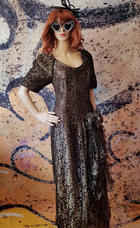 UK 10/12 (US 6/8) Beautiful Vintage 1980s Gold Lurex & Black Lace Formal Maxi Dress With Ruffle by Frank Usher - Etsy UK 10/12 (US 6/8) Beautiful Vintage 1980s Gold Lurex & Black Lace Formal Maxi Dress With Ruffle by Frank Usher - Etsy