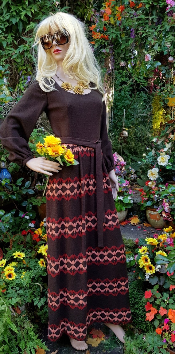 UK 10 (US 6) Gorgeous Cosy Vintage 1970s Brown and Orange Sweater Belted Maxi Dress by Montigo Bay View 6