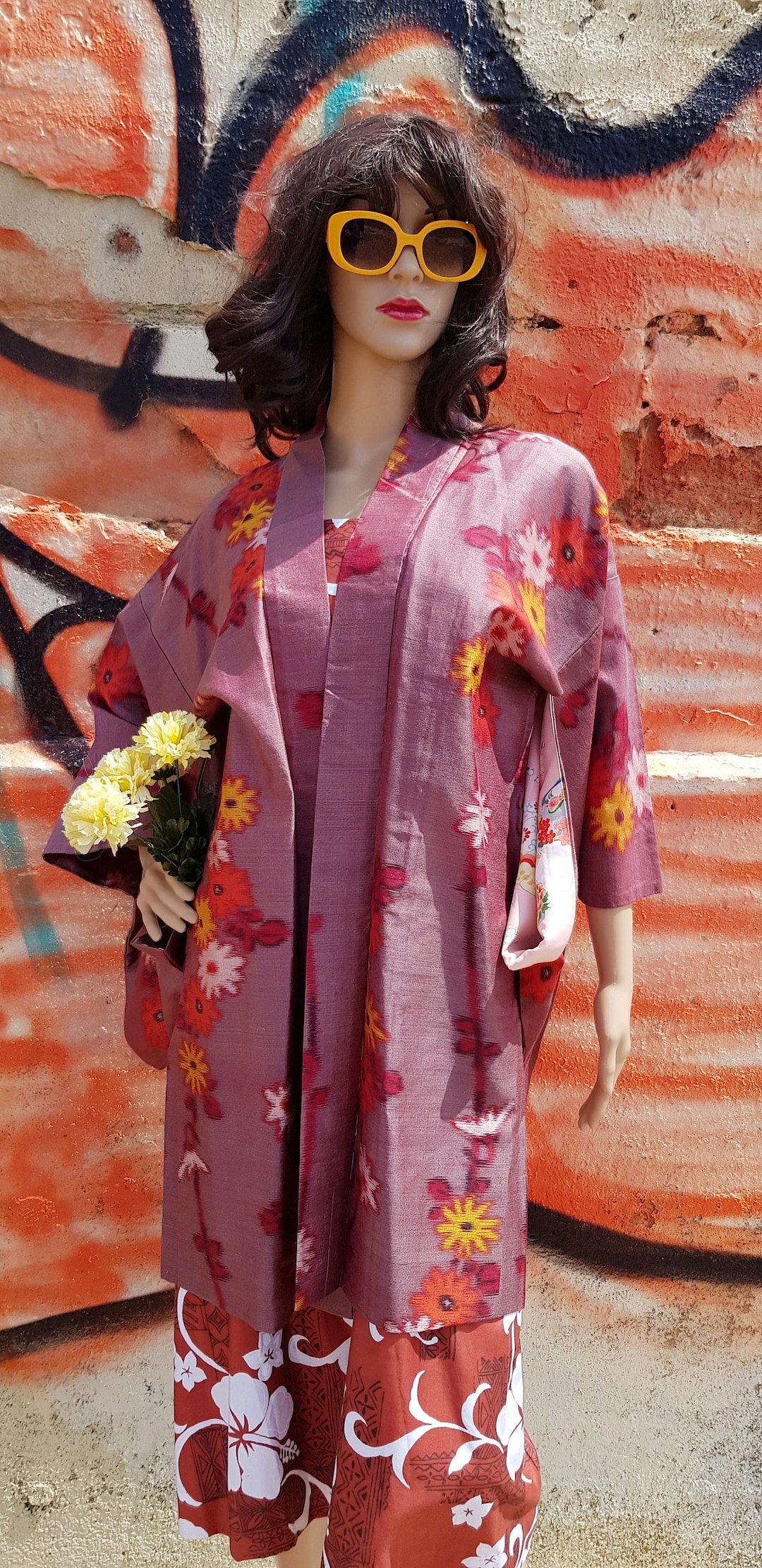 未使用　美品　GARMENT REPRODUCTION KAORI YUZAWA Vintage Kimono: Stunning Pure Silk Pink and Orange Flower