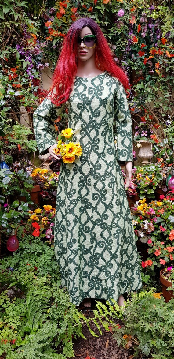 green emerald velvet dress 1960s Pattern, Vogue Cocktail, Evening Dress, Prom