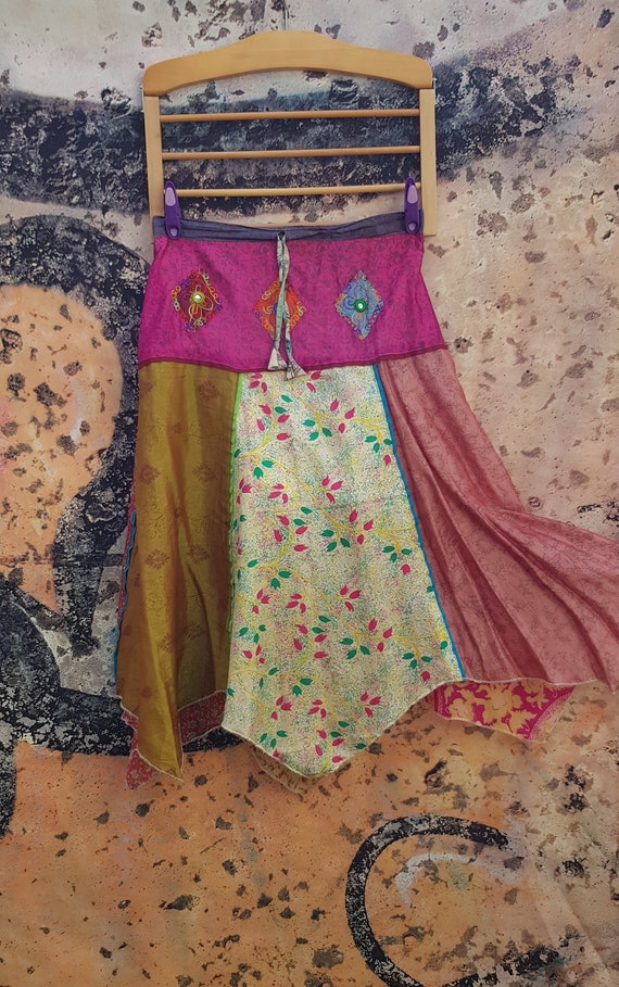 Vintage Skirt: Lovely Vintage Nepalese Recycled I… - image 3
