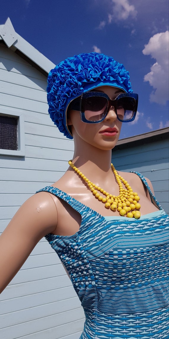 Fabulous Vintage 1970s Blue Ruffle Swimming Cap /