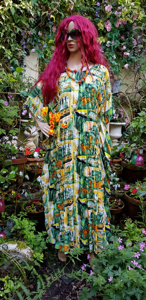 Stunning Plus Size Vintage 1970s Hawaiian Green, … - image 1