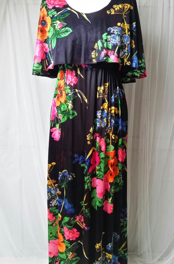Stunning Vintage 1970s Black, Pink, Red, Green and