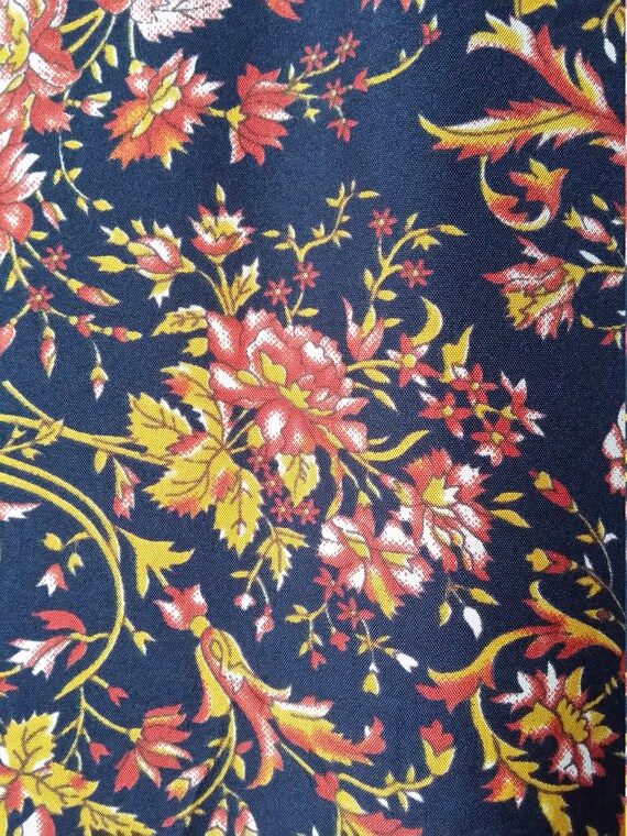 Lovely Vintage 1970 - 1980s Brown, Saffron Yellow
