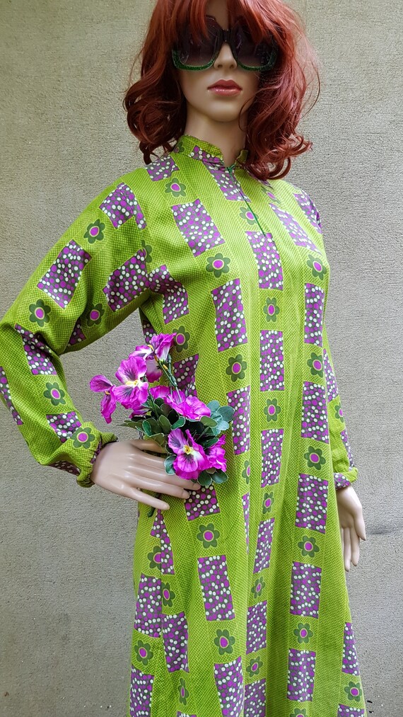 UK 6/8 (US 2/4) Gorgeous Vintage 1970s Green and … - image 9